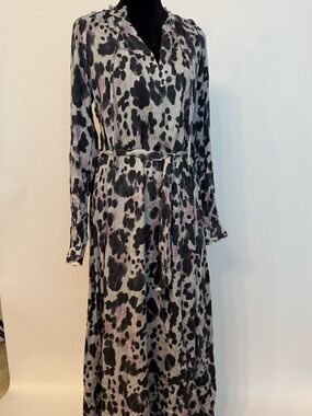 Women's Long Sleeve Animal Print Maxi Dress - Black & Pink